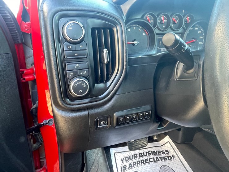 2020-chevrolet-2500-image-41