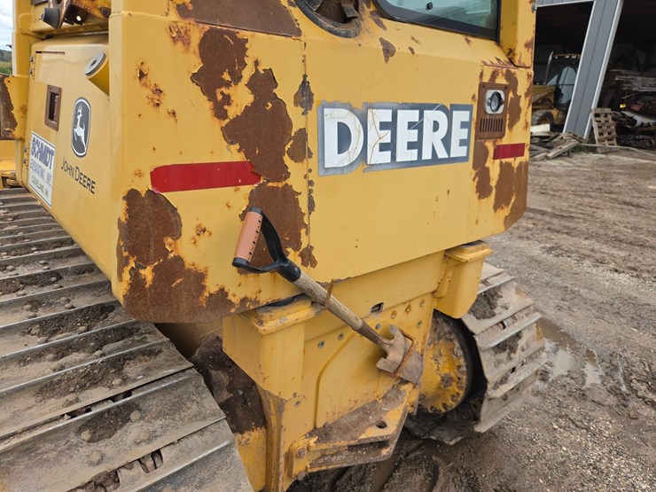 2004-deere-650h-xlt-image-29