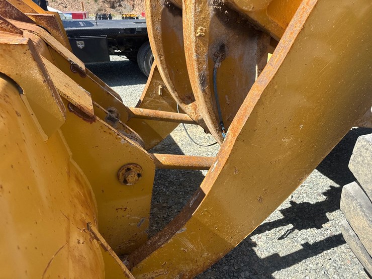 caterpillar-988f-image-14