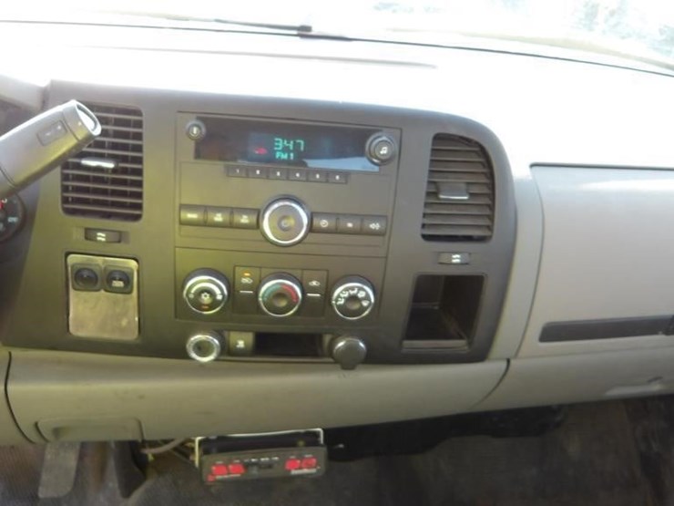 2009-chevrolet-silverado-1500-image-21