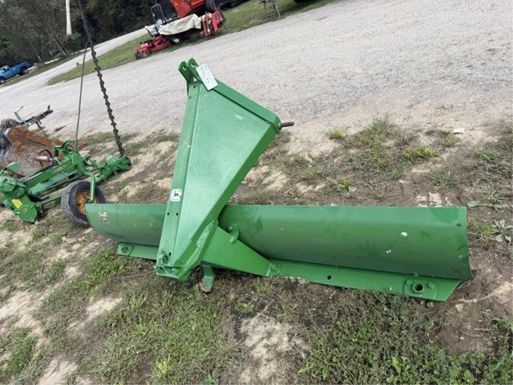 john-deere-8-image-3