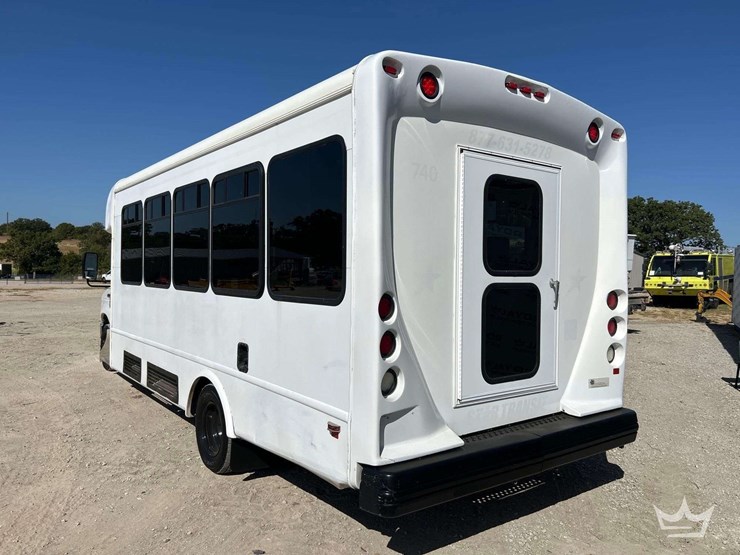 ford-e450-image-2