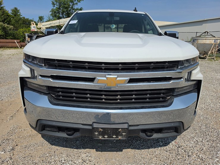 #25370-•-2019-chevrolet-silverado-pickup-truck-image-10