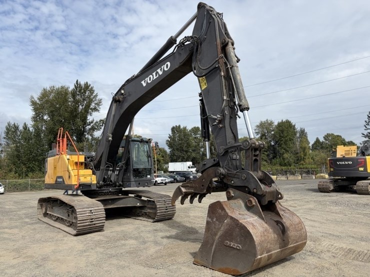 2020-volvo-ec300el-image-2