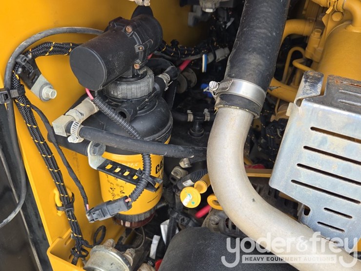 2019-caterpillar-259d3-image-32