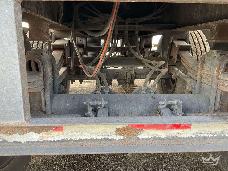 2010-axle-end-dump-image-9
