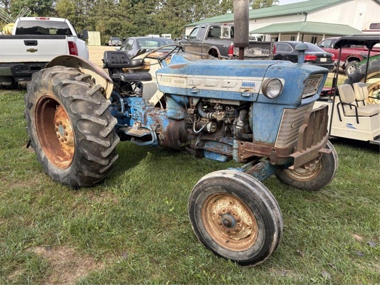 1968-ford-4000-image-2