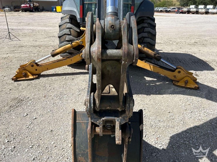 deere-410l-image-33