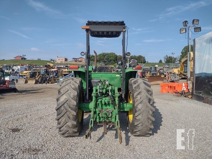 john-deere-6210-image-4