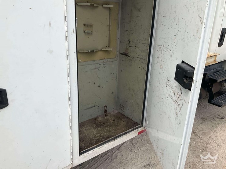 2018-international-durastar-4300-image-37