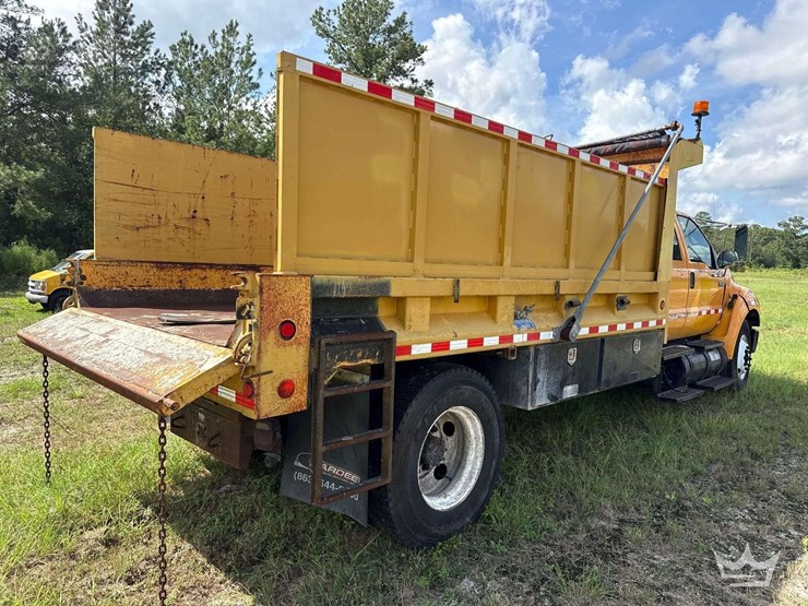 2006-ford-f650-image-3