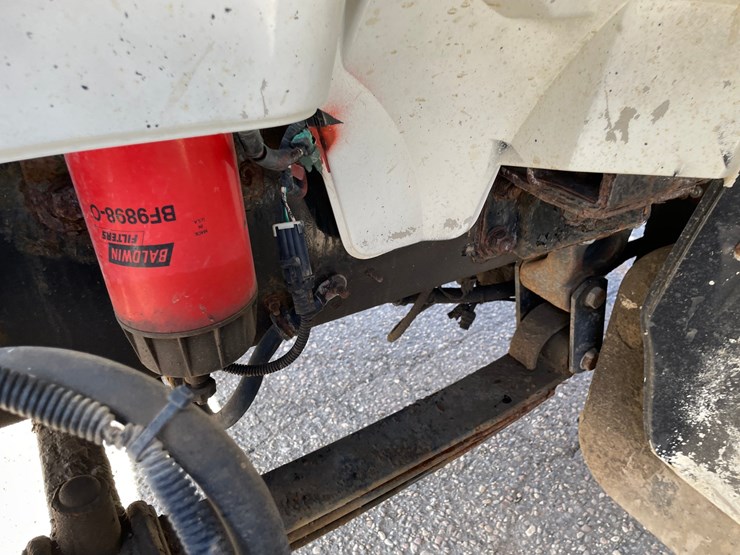 #1455-•-2003-sterling-salt-truck-(has-mn-title)-image-38
