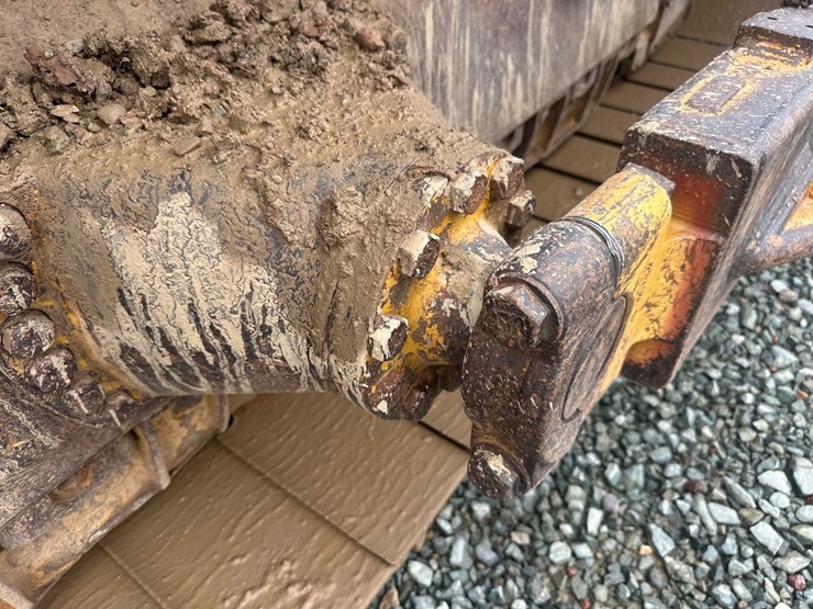 caterpillar-d6t-lgp-image-22