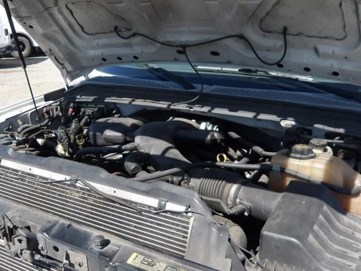 2010-ford-f450-image-9