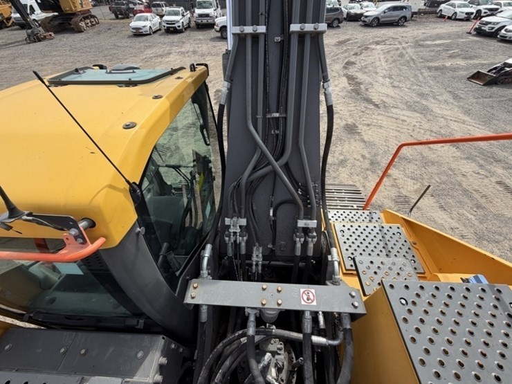 2020-volvo-ec300el-image-26