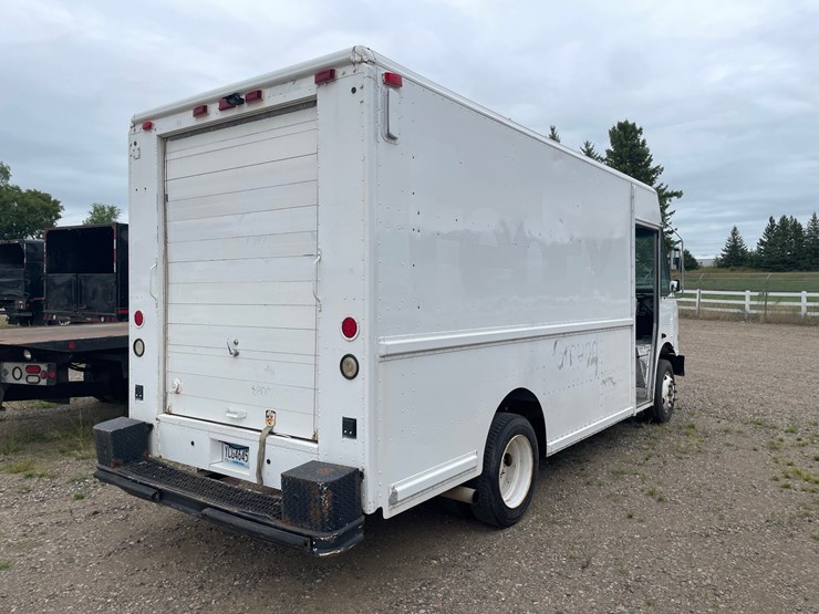 #1467-•-2000-freightliner-box-truck-(has-mn-title)-image-5
