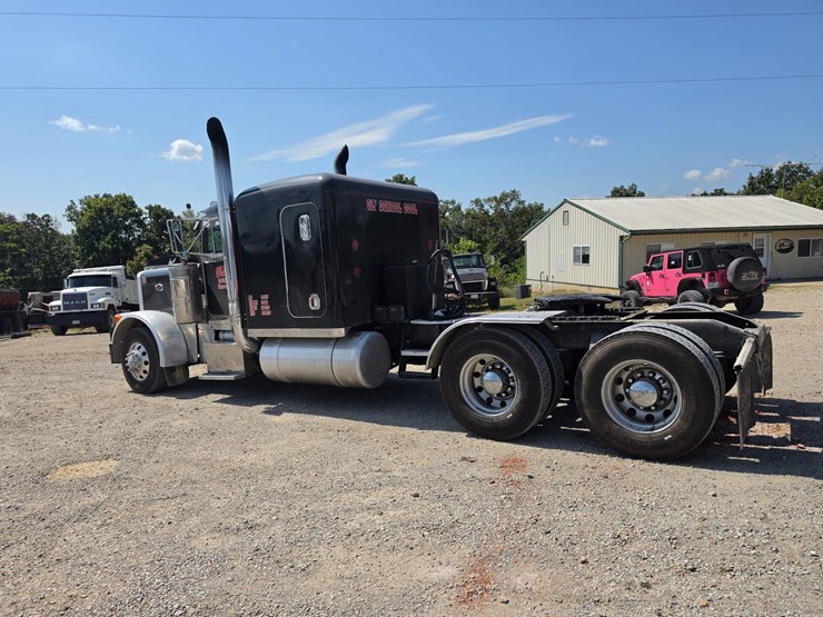 1992-peterbilt-379-image-6