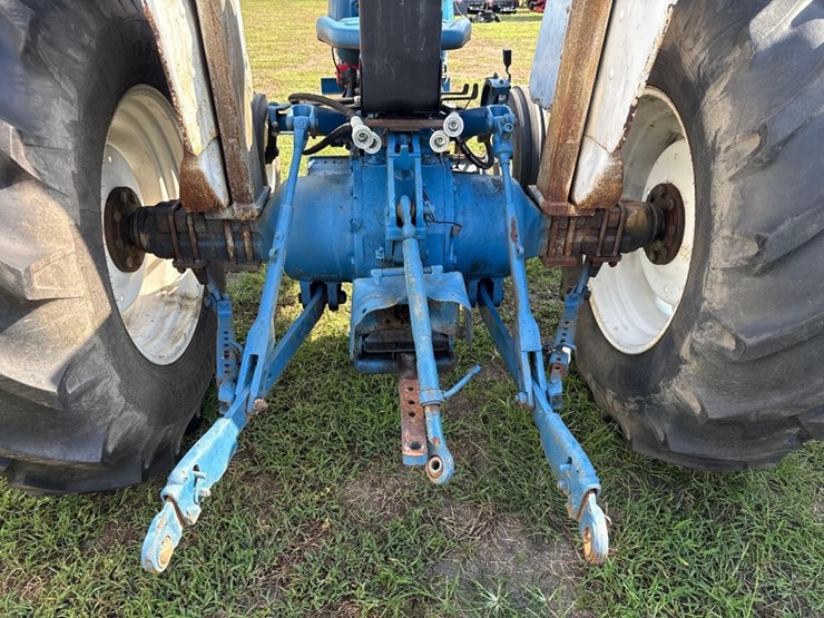 ford-4610-image-6