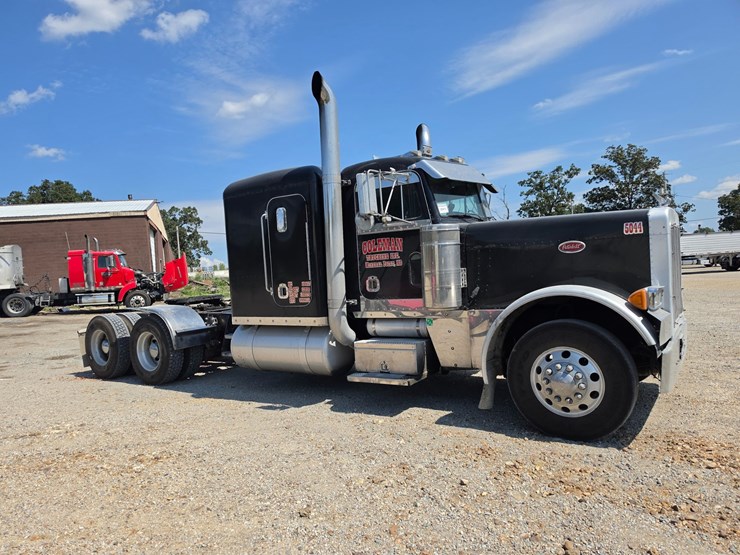 1992-peterbilt-379-image-16