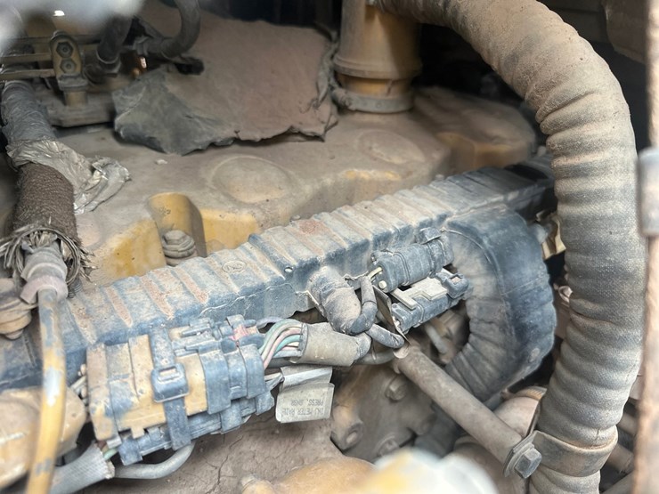 caterpillar-d6t-lgp-image-61