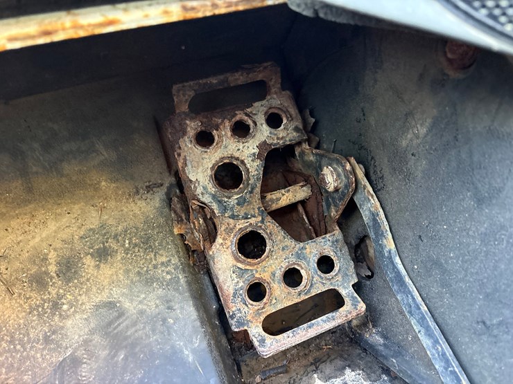 2019-bobcat-t595-image-57