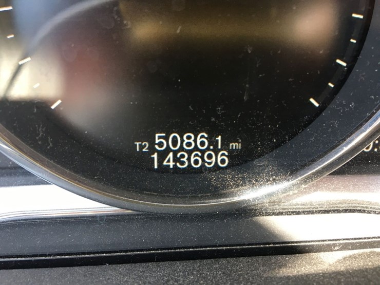2017-volvo-xc60-image-7
