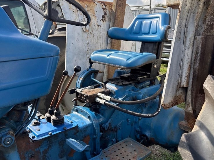 ford-4610-image-9