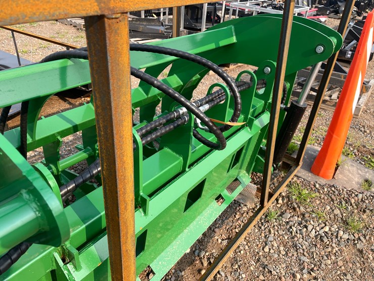 #2043-•-2026-agt-skid-steer-bucket-image-6