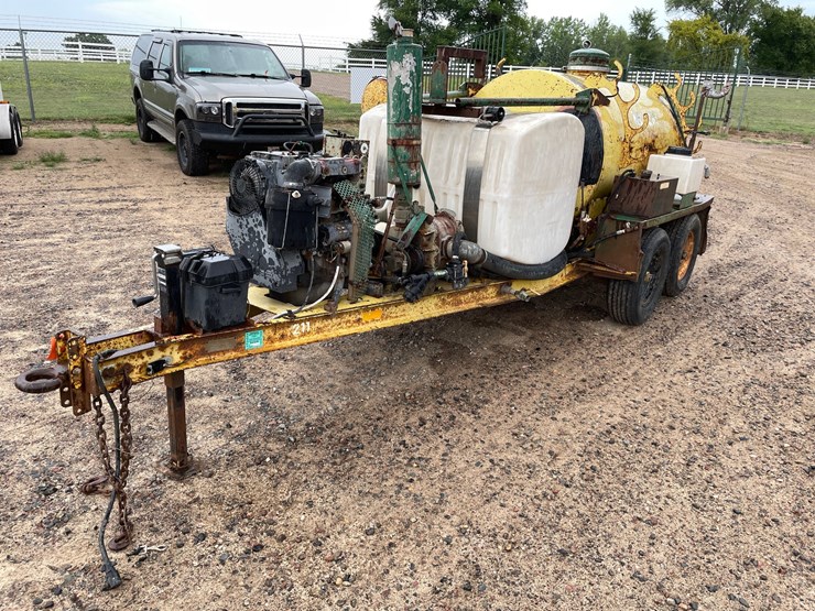 #1306-•-2000-ringomatic-vac-trailer-(has-mn-title)-image-1