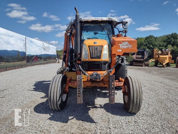new-holland-ts115a-image-2