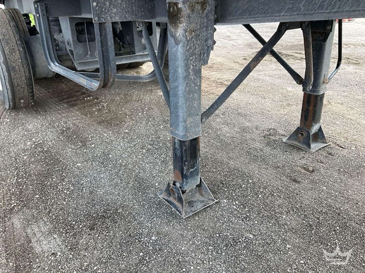 2010-axle-end-dump-image-7