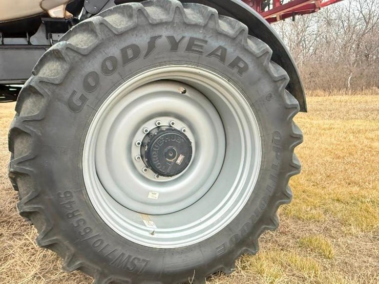 2024-case-ih-trident-5550-image-19