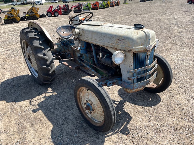 ford-8n-image-4