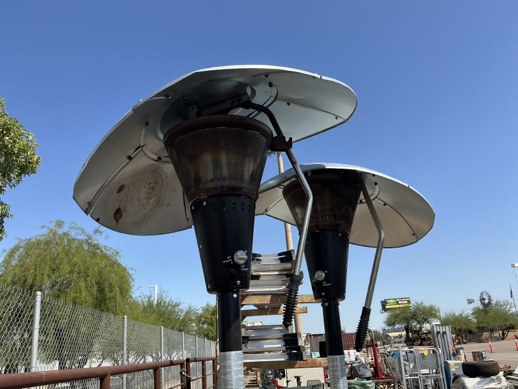 (2)-patio-heaters-image-3