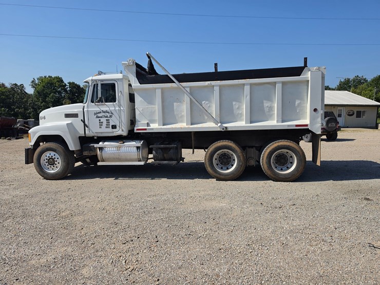1996-mack-ch600-image-5