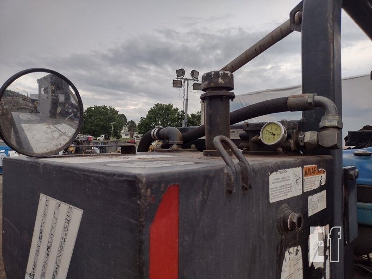 2002-new-holland-7610s-image-17