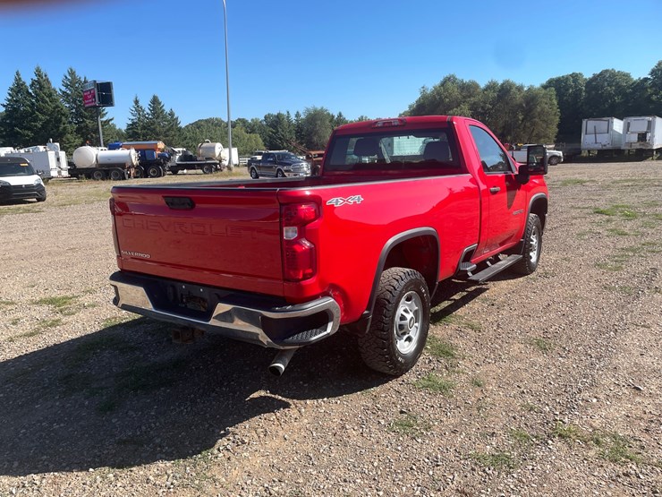 2020-chevrolet-2500-image-5