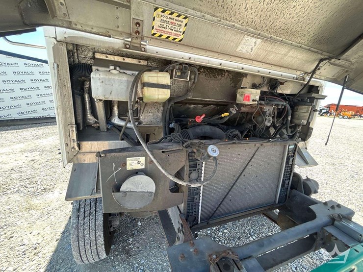 2012-workhorse-w62-image-9