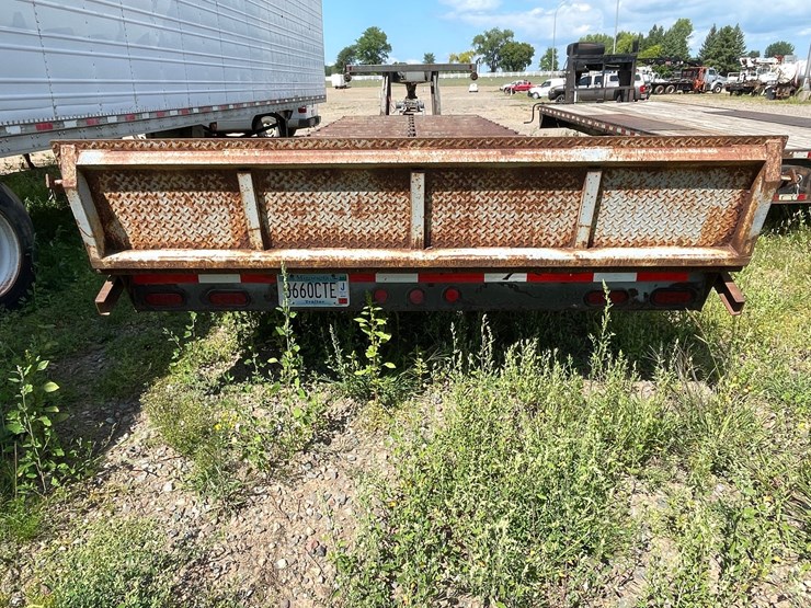 #1308-•-2005-irns-live-roller-tilt-deck-trailer-(has-mn-title)-image-3