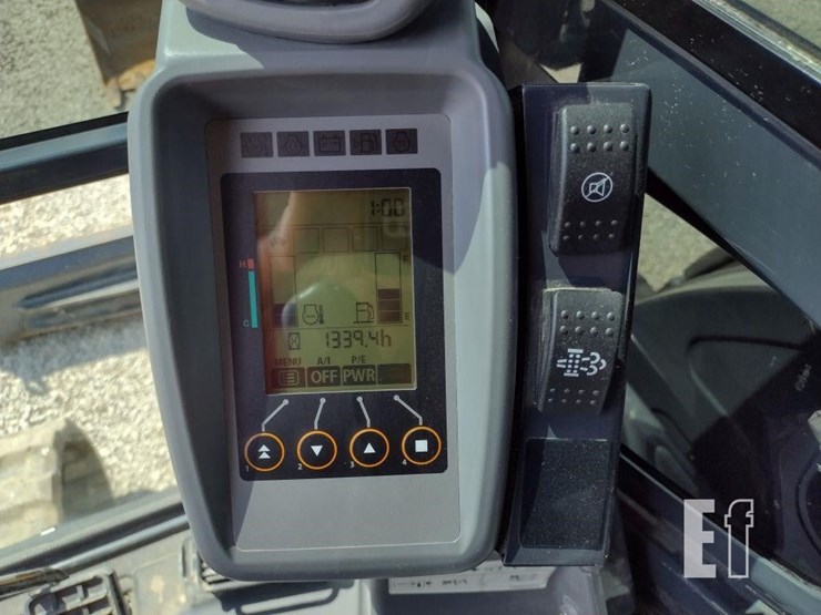 2022-deere-50g-image-8