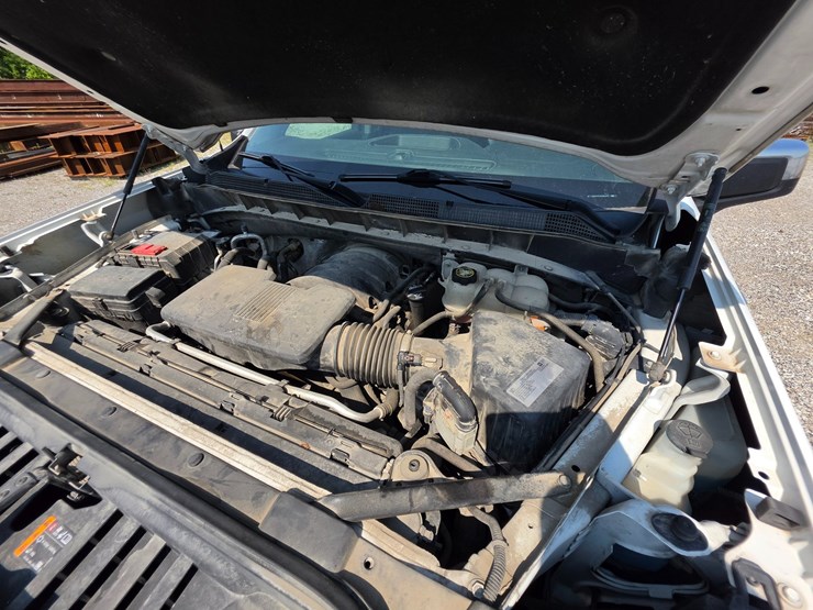 #25370-•-2019-chevrolet-silverado-pickup-truck-image-21
