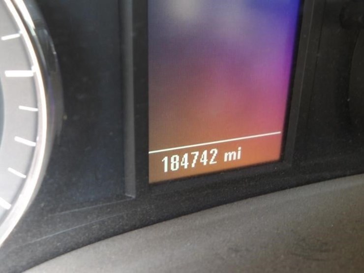 2015-gmc-sierra-3500-image-32