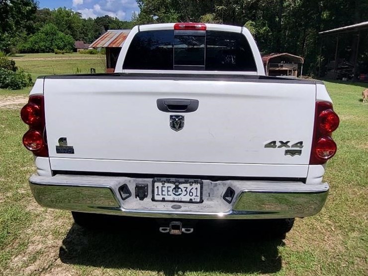 2008-dodge-2500-image-4