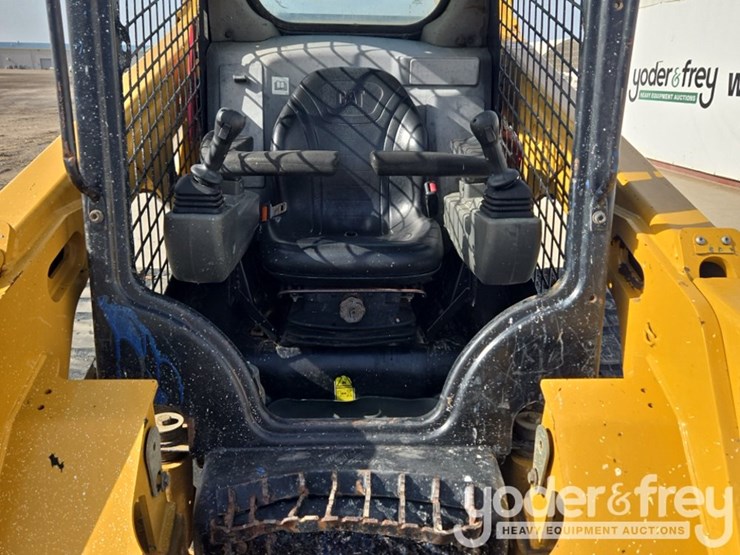 2023-caterpillar-259d3-image-43
