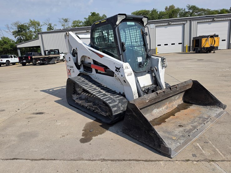 2022-bobcat-t770-image-9