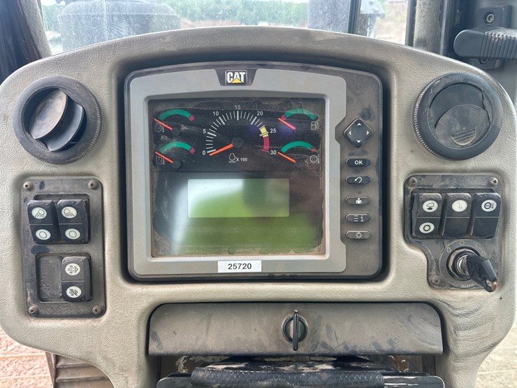 caterpillar-d6t-lgp-image-46