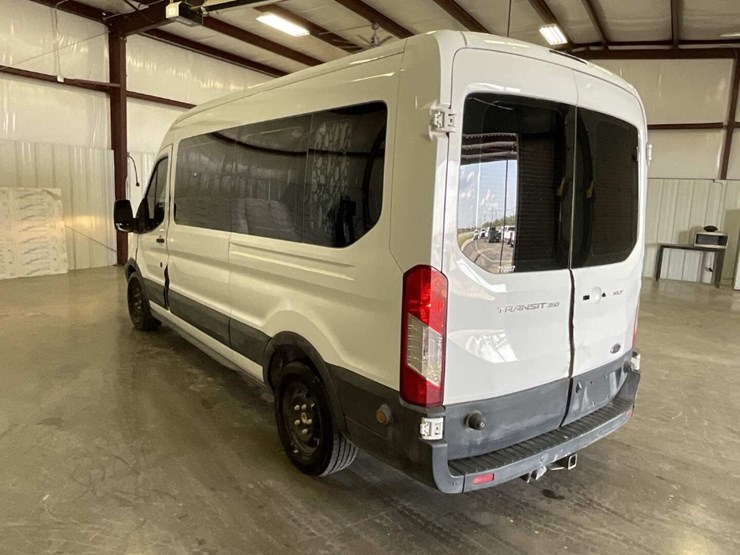 2017-ford-transit-image-6
