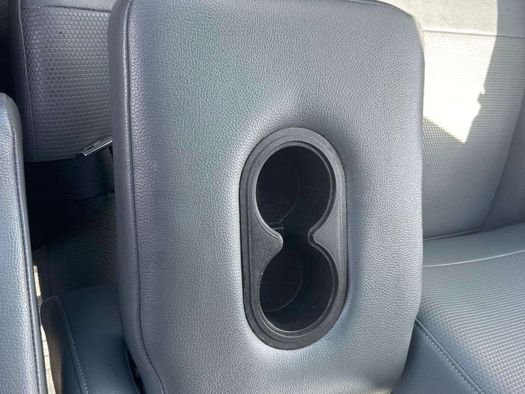 2017-ford-f650-image-7