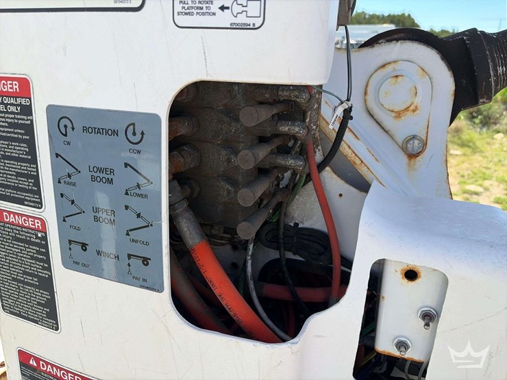 2018-freightliner-m2-106-image-20