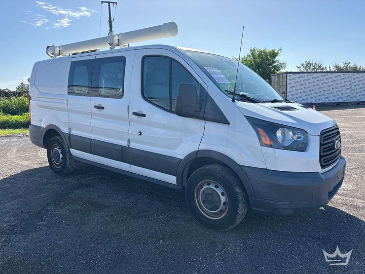 2018-ford-transit-image-2